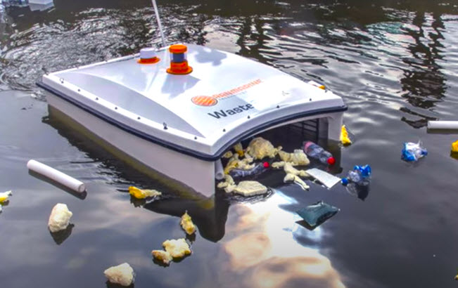 Un aquadrone permet de récupérer les déchets plastiques en mer !