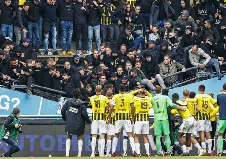 Pays-Bas: Effondrement d'une tribune lors d'un match en Eredivisie