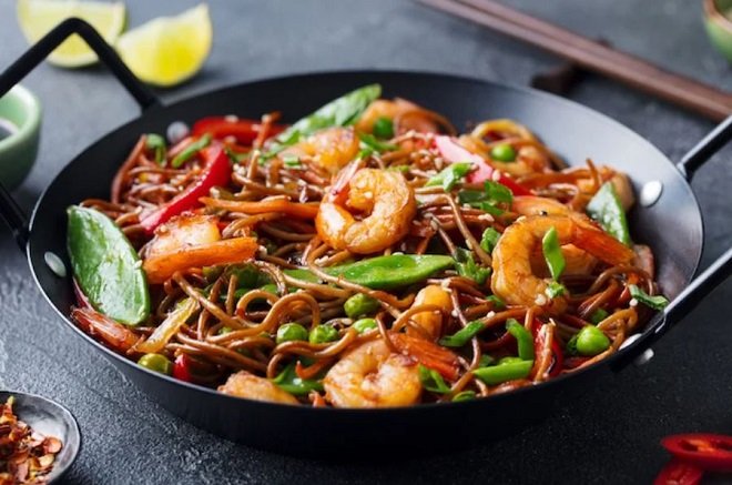 Nouilles soba et crevettes 