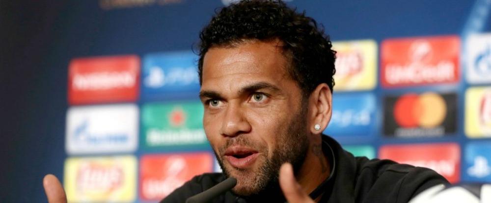    FCB           Alves : "Ce que je ressens à l'intérieur est inexplicable"! 