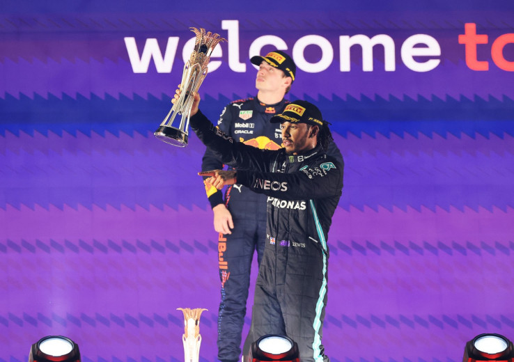 F1 : Verstappen et Hamilton vainqueur en Arabie Saoudite, à égalité avant la finale