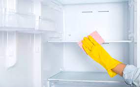 Des astuces pour nettoyer efficacement votre réfrigérateur