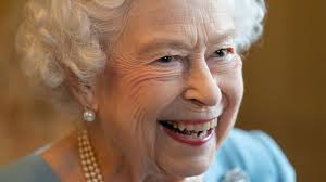 Sur Twitter et Instagram, des rumeurs annoncent le décès de la reine Elizabeth