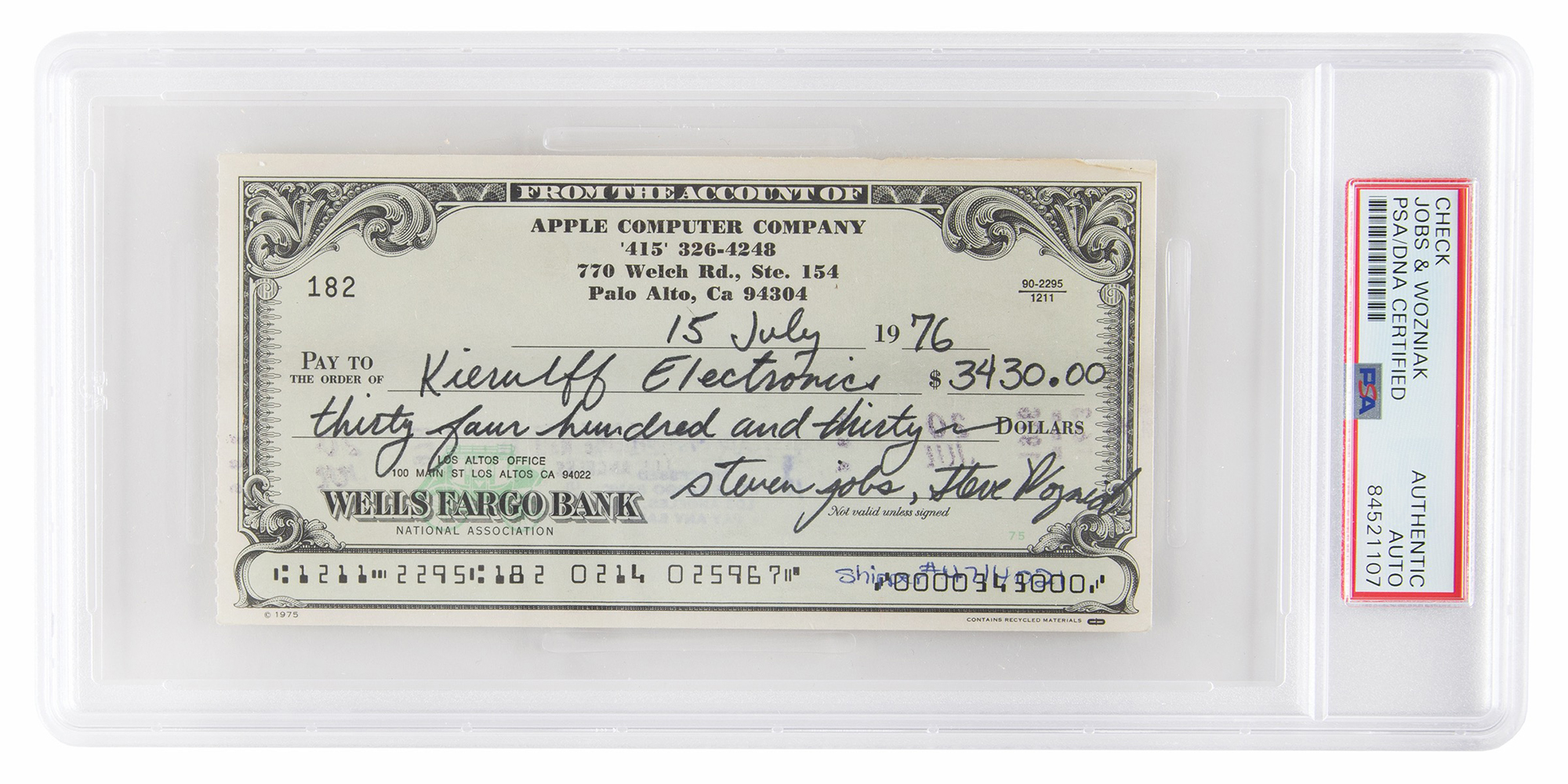 Steve Jobs : un chèque daté de 1976 vendu aux enchères