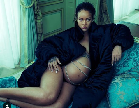 Rihanna en couverture de Vogue : Pourquoi son ventre est retouché ?