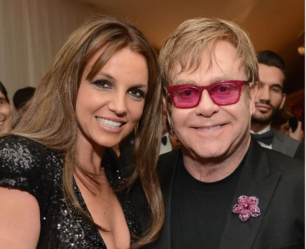 Britney Spears et Elton John collaborent ensemble
