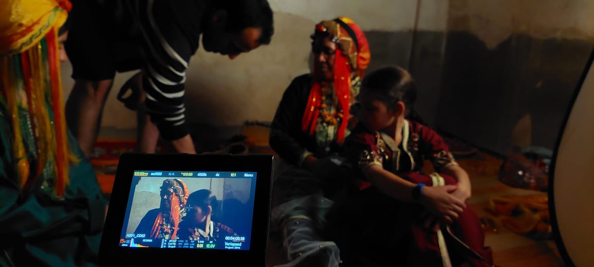 Le film documentaire "Tagzzayt" déchiffre les tatouages Amazighs