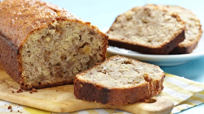 Cake aux pommes, noix et cannelle