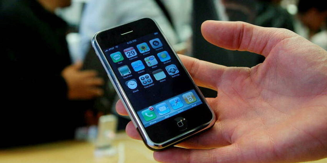 Un iPhone de 2007 a été vendu aux enchères pour 40 000 euros