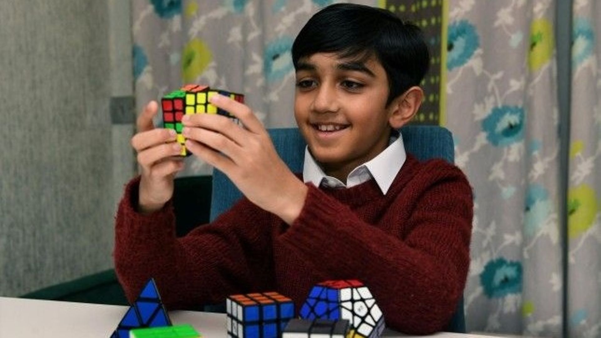 Ce garçon de 11 ans obtient un score de QI plus élevé qu’Albert Einstein et Stephen Hawking