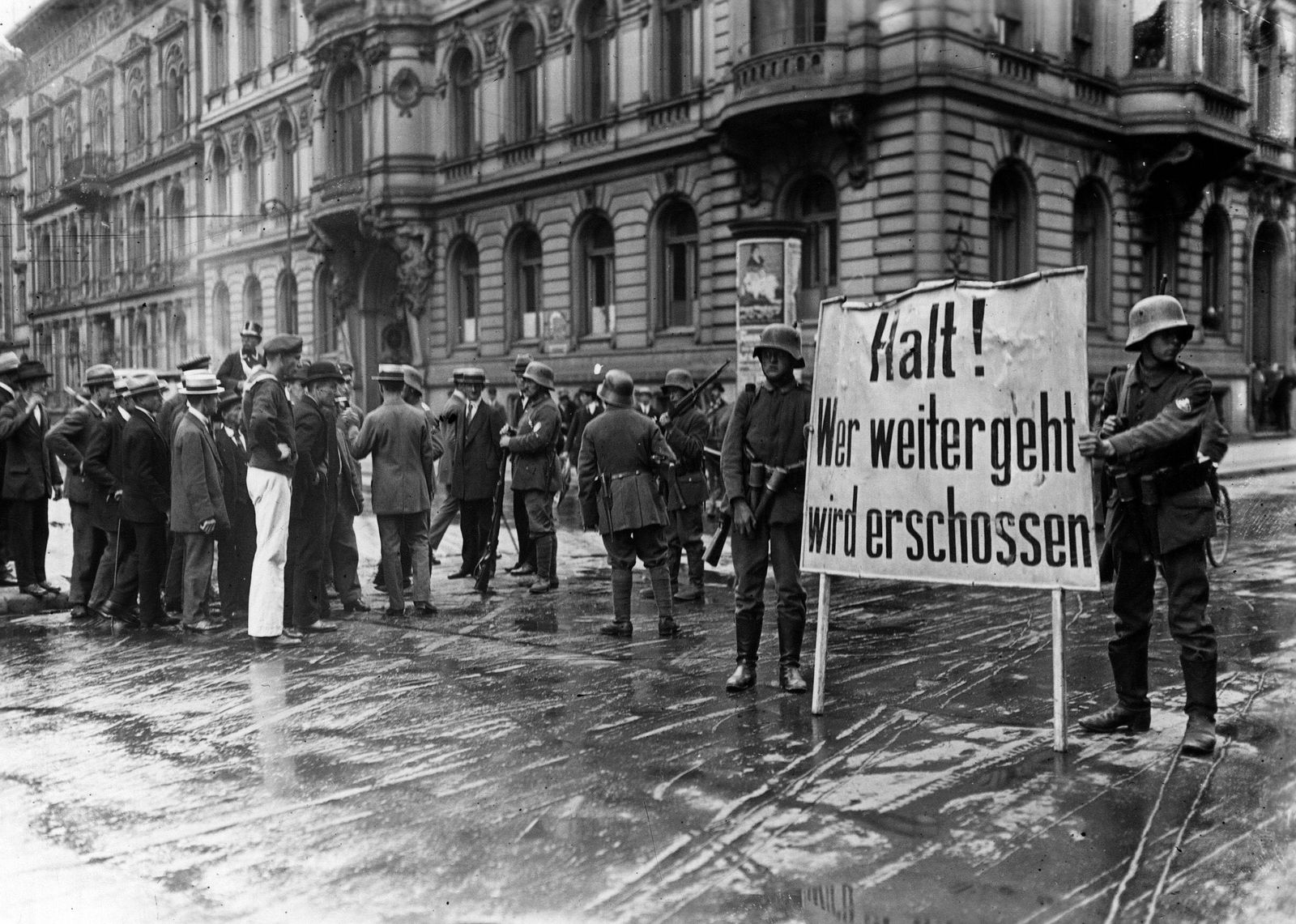 Le coup d'Etat manqué de 1932... une vielle tradition allemande