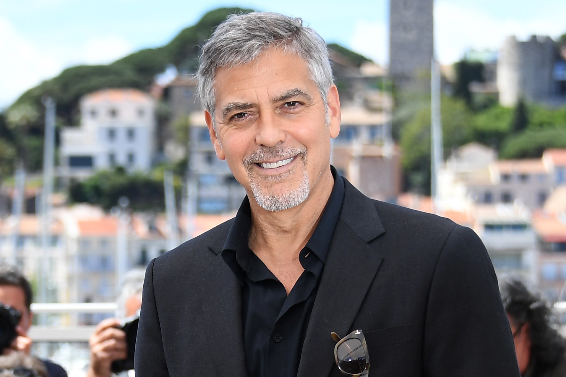 George Clooney a donné 20.000 euros pour aider un village après les inondations de 2021