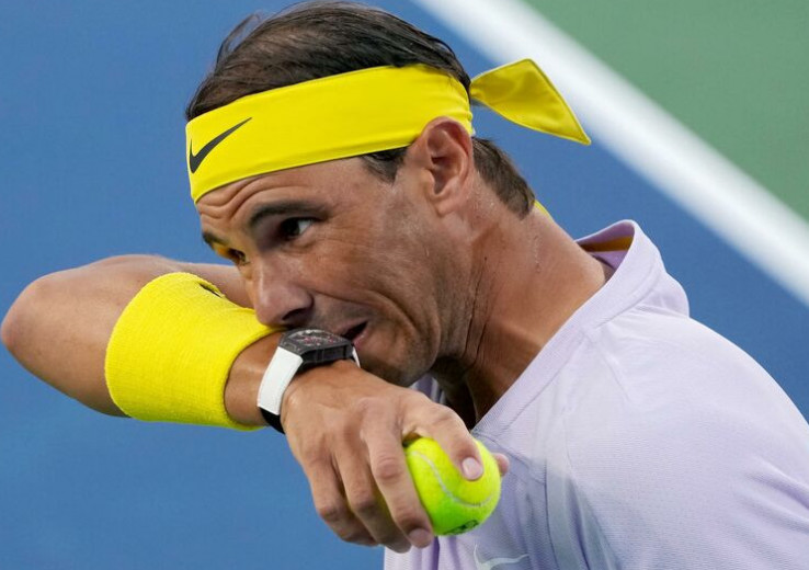 Longue absence pour Rafael Nadal suite à sa blessure à Melbourne
