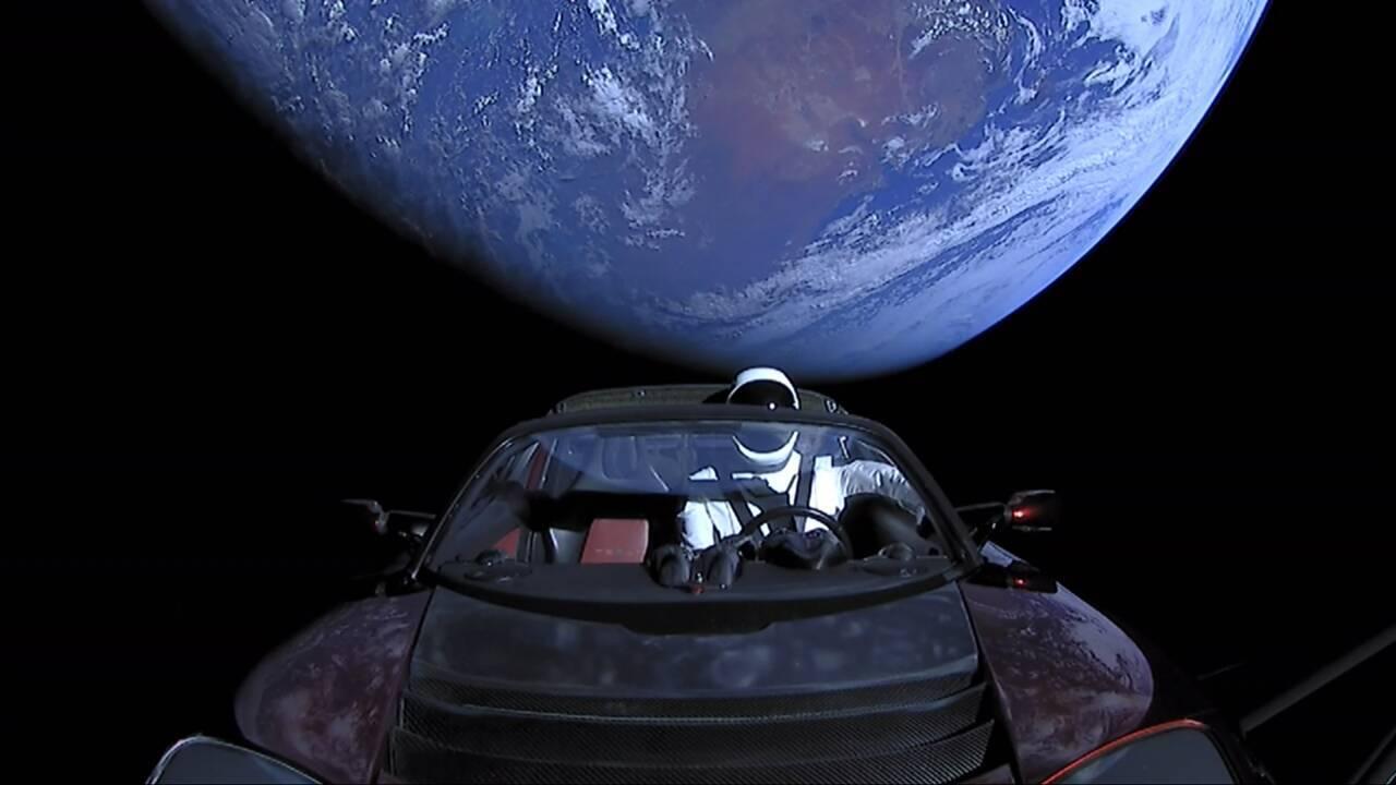 Que devient la Tesla envoyée dans l’espace par Elon Musk il y a cinq ans?