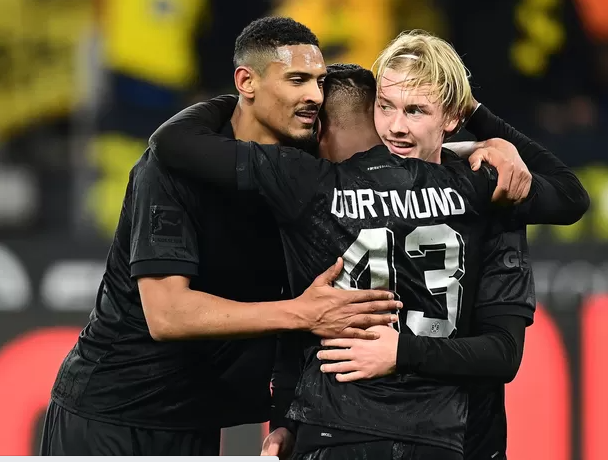 Bundesliga : le Borussia Dortmund rejoint le Bayern et l'Union Berlin en tête