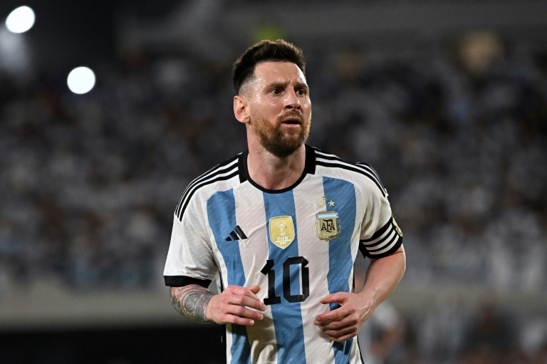 Une fausse rumeur sur la présence de Lionel Messi attire la foule
