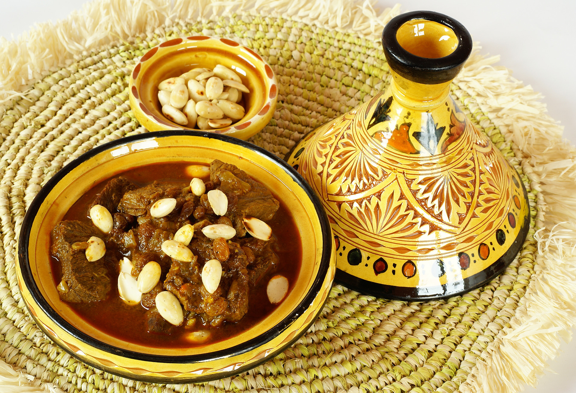 Mrouzia aux amandes