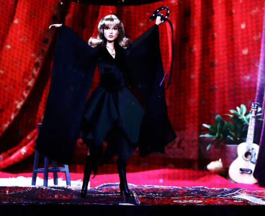 Barbie : une nouvelle poupée qui ressemble à la chanteuse Stevie Nicks 