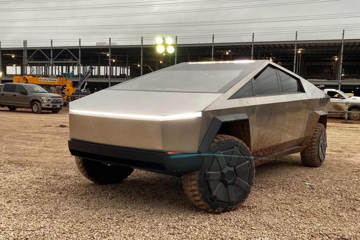 La production du Cybertruck peut-elle causer la perte financière de Tesla ?