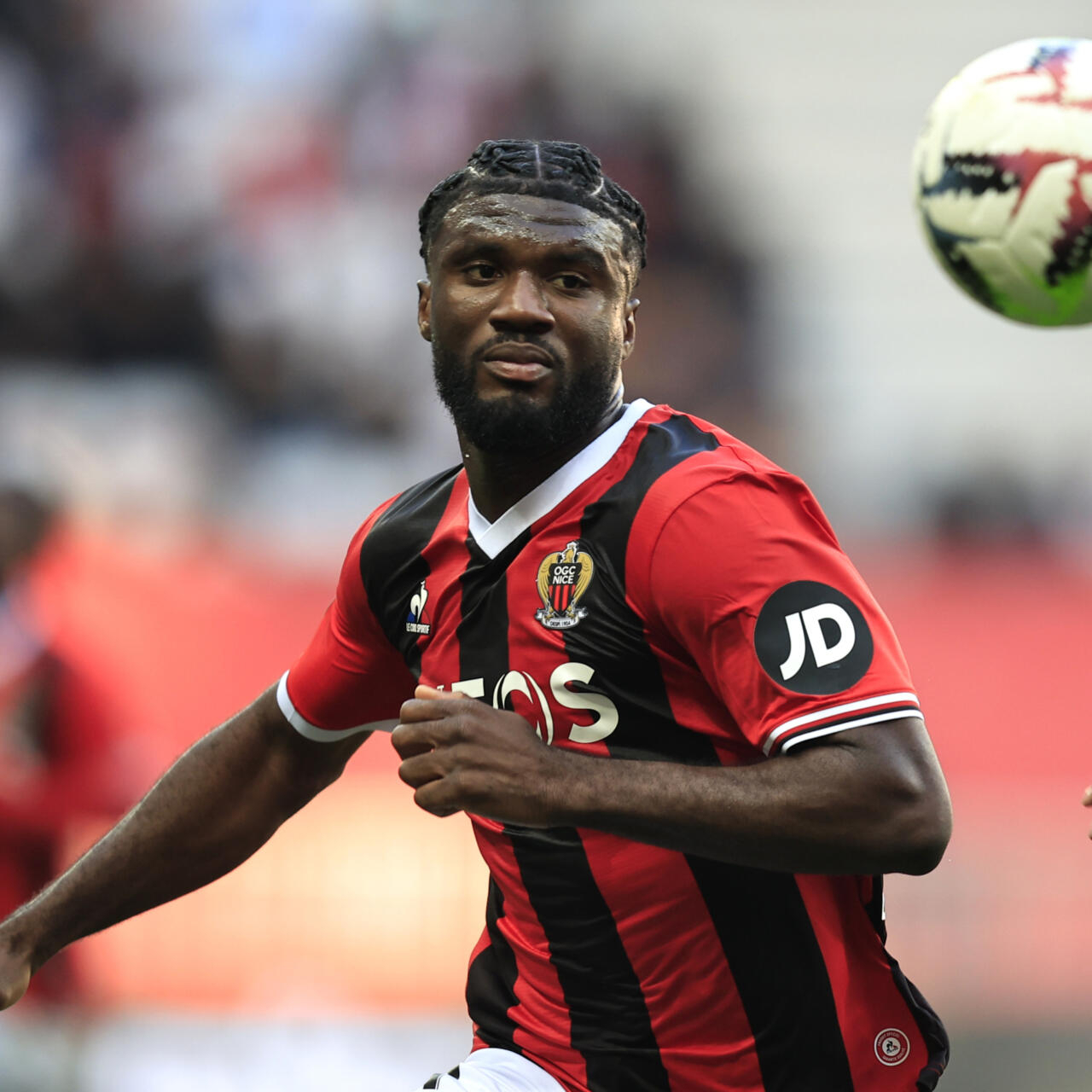 Ligue 1 : Nice suit la cadence du PSG