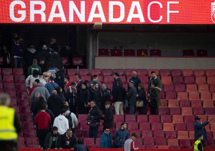 Liga : le match Grenade-Athletic Bilbao arrêté après la mort d'un supporter