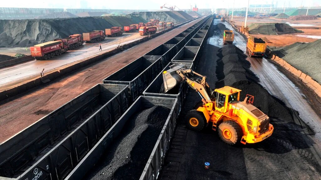 Fin d'une Ère ? Si vous le dites... Le charbon atteint son apogée en 2023 !