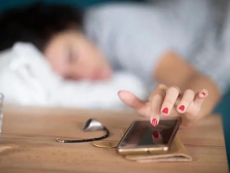 Un Réveil matinal par téléphone serait un danger mortel pour le Cœur et le Cerveau