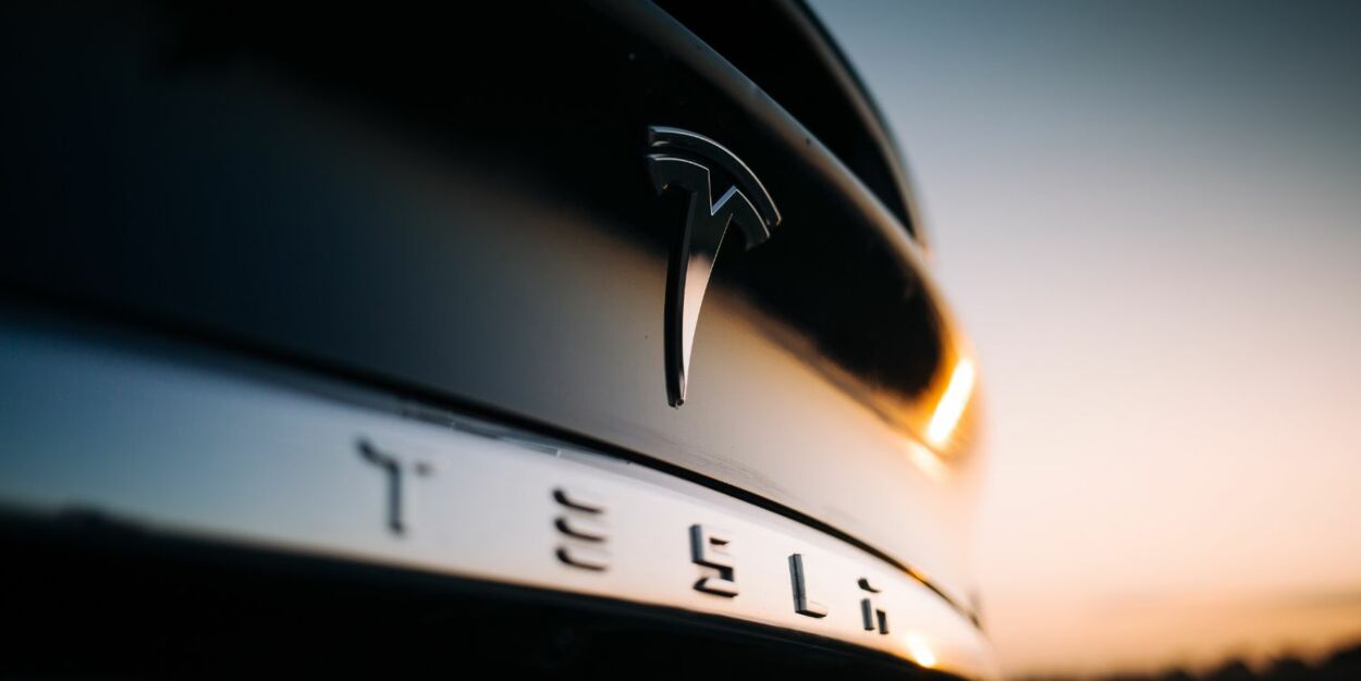 Automobile : Tesla explose son compteur de livraisons