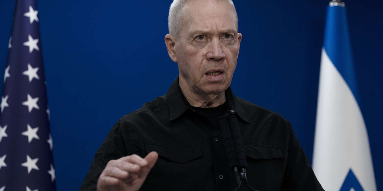 Le ministre de la défense israélien, Yoav Gallant, à Tel-Aviv, le 18 décembre 2023. MAYA ALLERUZZO / AP
