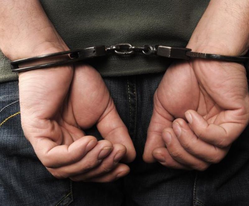 Arrestation à l'aéroport Mohammed V : Le redoutable diffamateur "Dayekh" mis hors d'état de nuire