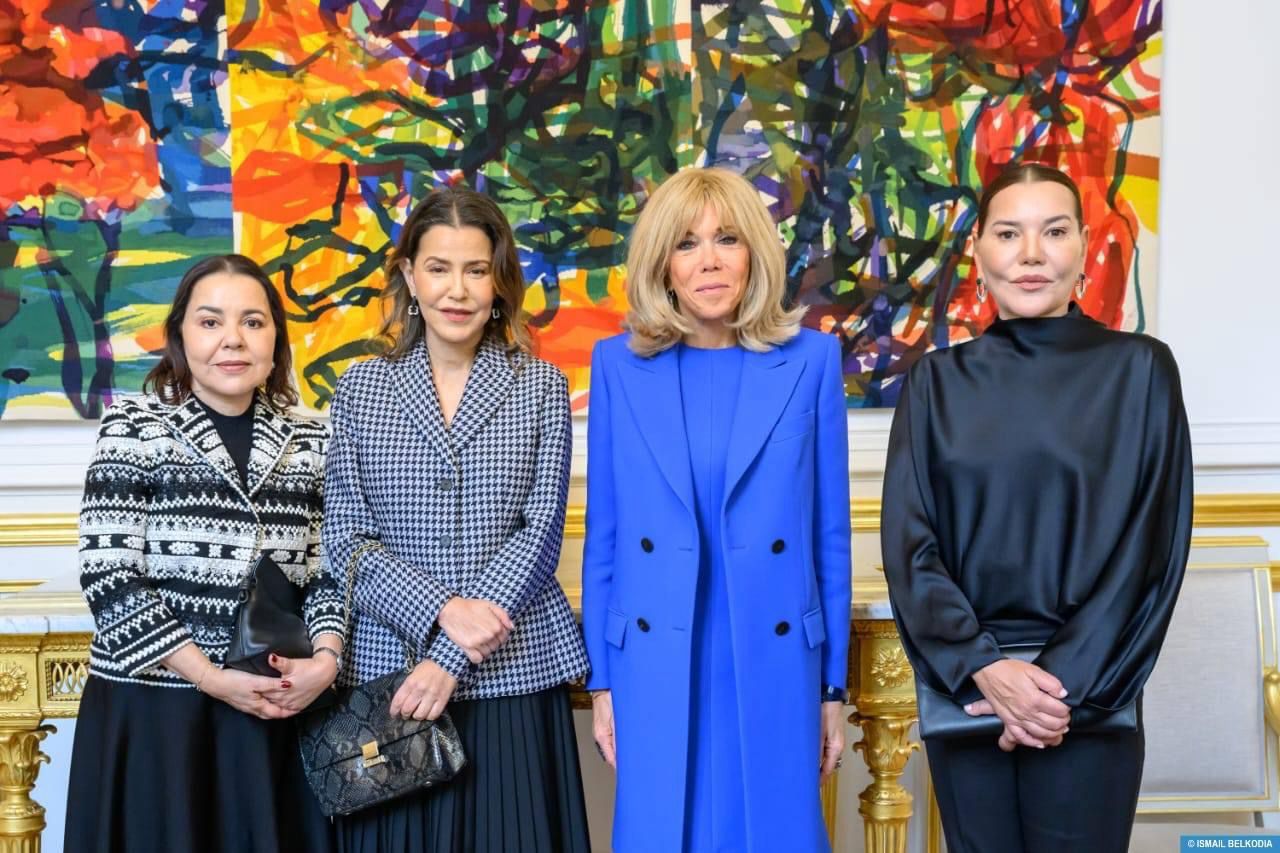 LL.AA.RR les Princesses Lalla Meryem, Lalla Asmae et Lalla Hasnaa reçues à déjeuner au Palais de l’Elysée, à l’invitation de Madame Brigitte Macron