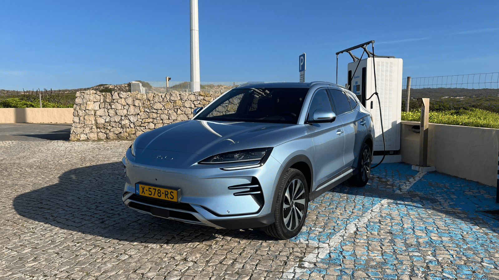 ​BYD : le géant chinois à l'assaut de l'Europe, prêt à détrôner Tesla ?