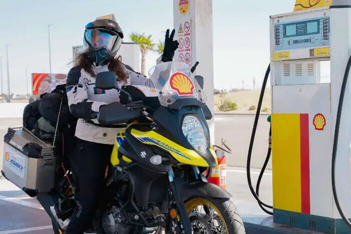 Afaf Hamdoune, première marocaine à effectuer un tour d’Afrique en moto 