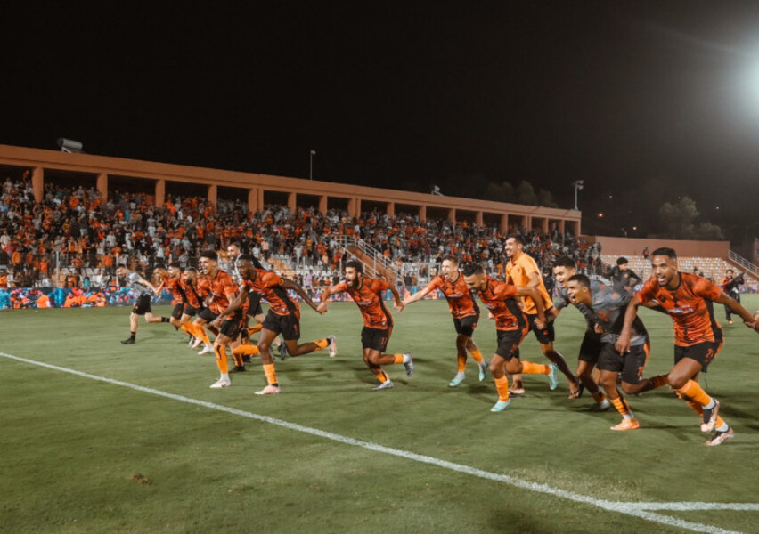 Coupe de la CAF : la RSB rejoint le Zamalek en finale après l'abandon de l’USMA