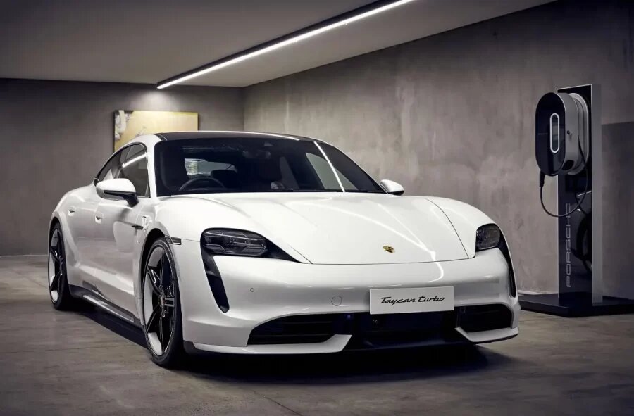 Porsche Taycan: La foudre s'abat sur le Maroc avec une nouvelle gamme électrique survoltée !