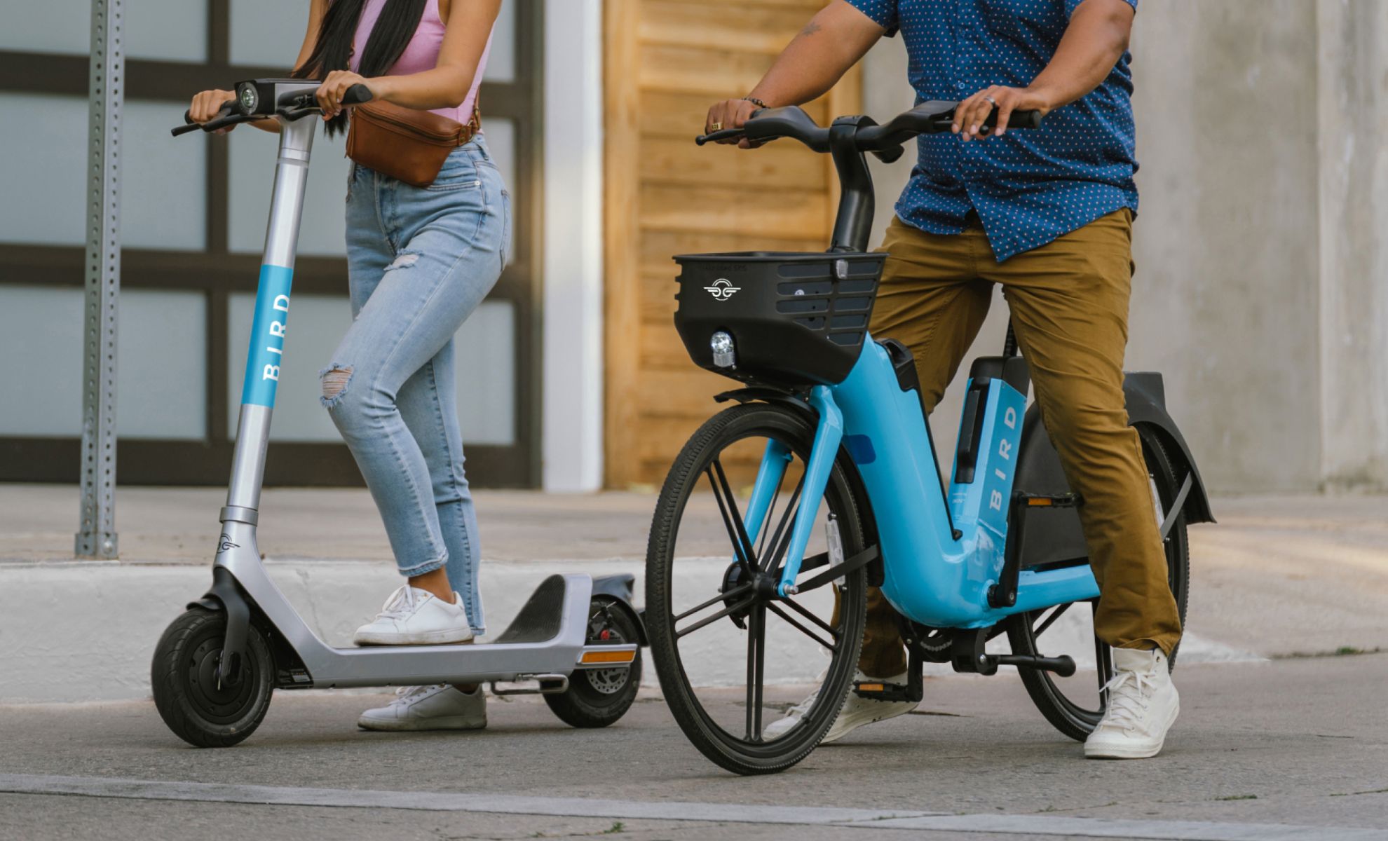 De nouvelles règles pour les trottinettes et vélos électriques