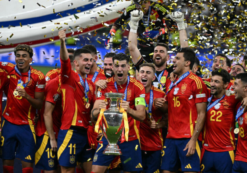 Six Espagnols, dont Yamal et Williams, dans l’équipe type de l’Euro 2024