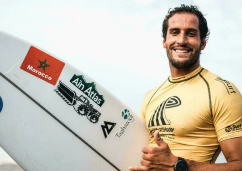 JO 2024 : Ramzi Boukhiam, le surfeur marocain ambitieux face à la légendaire vague de Teahupo'o