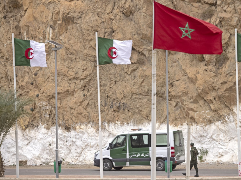 Arnaques en Série : Les familles de migrants Marocains ciblées par des mafias Algériennes