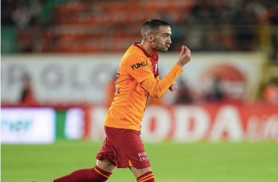 Okan Buruk encense Hakim Ziyech et évoque son avenir à Galatasaray