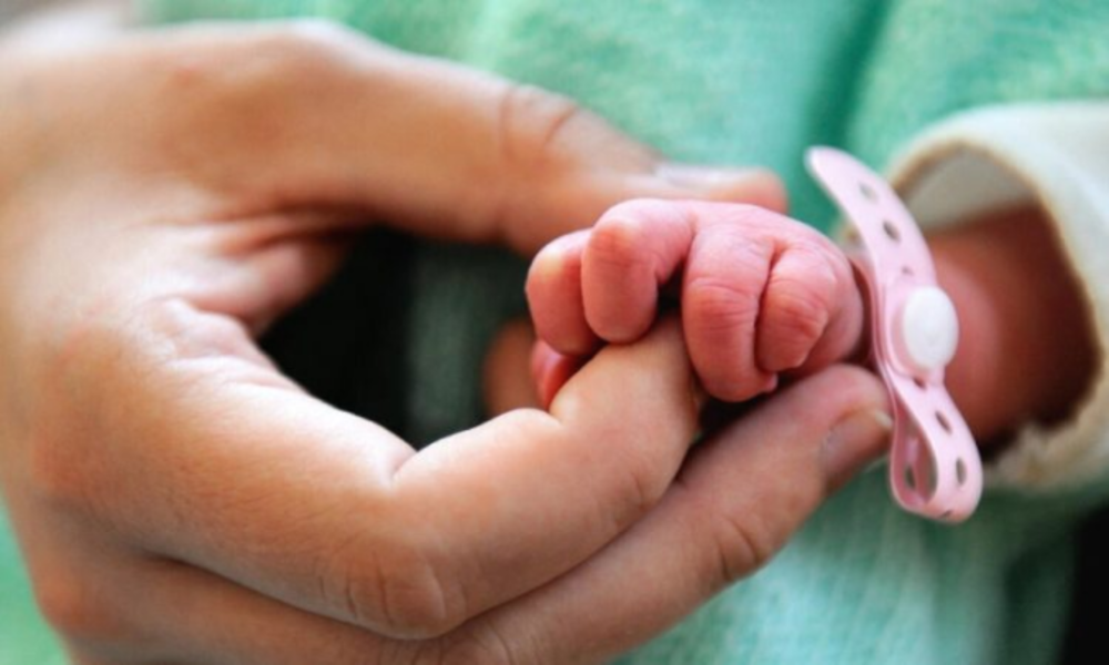 Le Maroc réduit la mortalité maternelle de 70 % grâce à des réformes de la santé publique