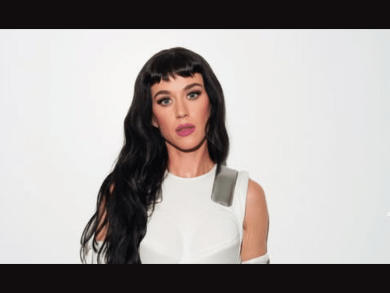 Tourisme spatial : Katy Perry et des figures influentes à bord du prochain vol de Blue Origin