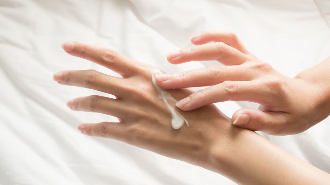 Réparez vos mains avec ce soin maison au miel pour une hydratation intense