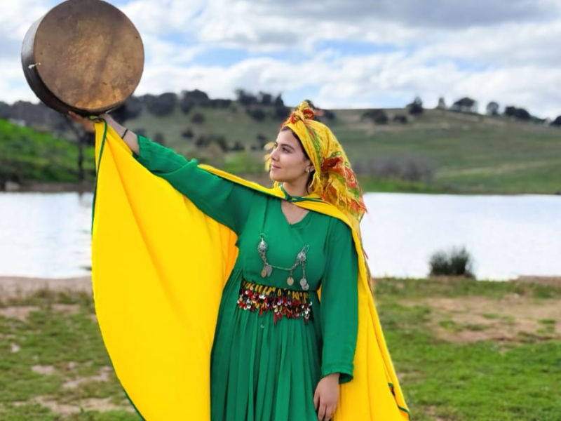 L’Ahidous au féminin : Sanae Jeddoubi, entre tradition et modernité