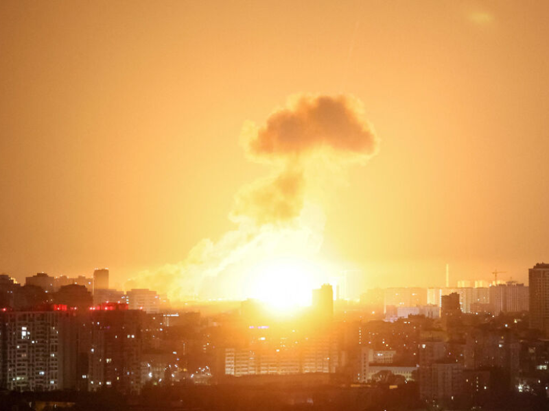  Pluie de feu sur l’Ukraine : Moscou riposte avec 400 drones et 40 missiles