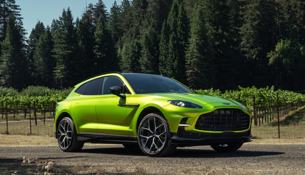 ​Aston Martin DBX S : un SUV de luxe qui fait vibrer les passionnés