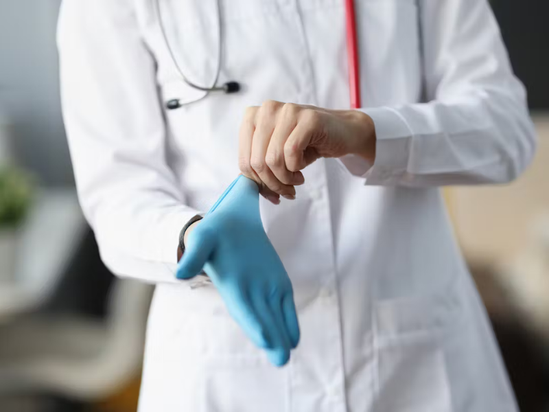 Le Toucher Rectal : Ce geste médical, codifié, méconnu, redouté et moqué