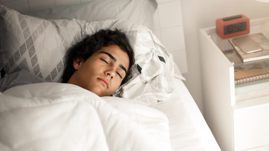 Apnée du sommeil : et si tu pouvais dormir comme un bébé… sans machine ?