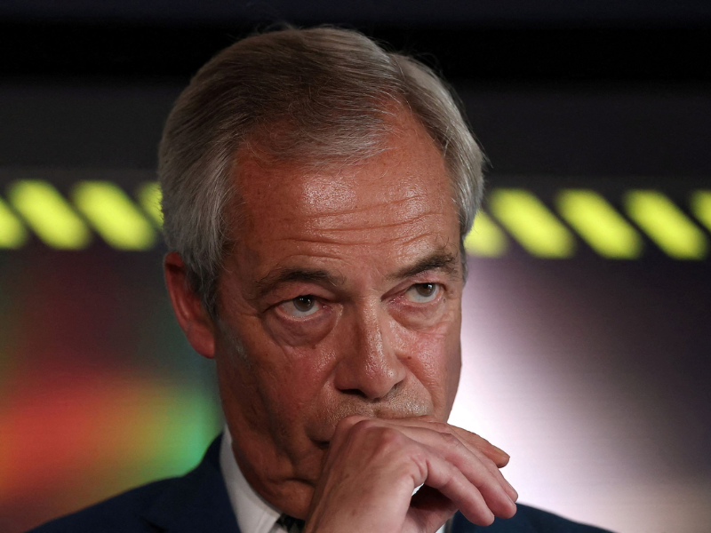 Royaume-Uni: la formule choc de Farage et ses 600 000 expulsions