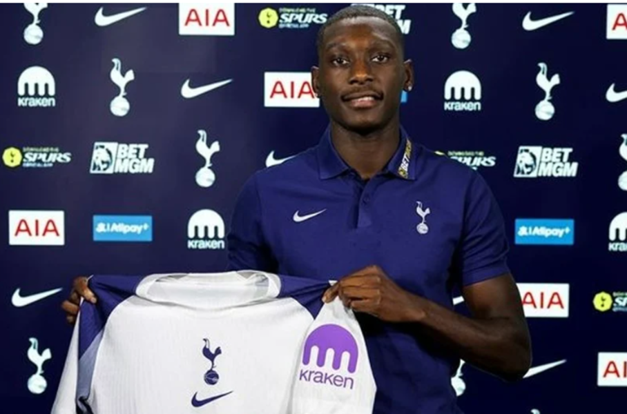 Randal Kolo Muani prêté à Tottenham pour la saison 2025/26